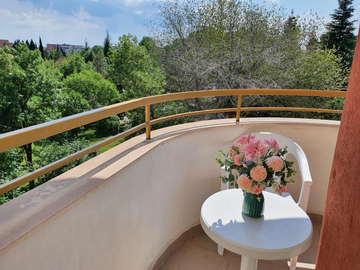 Apartment Ashton Hall - Sonnenstrand - Ost Sunny Beach Dış mekan fotoğraf