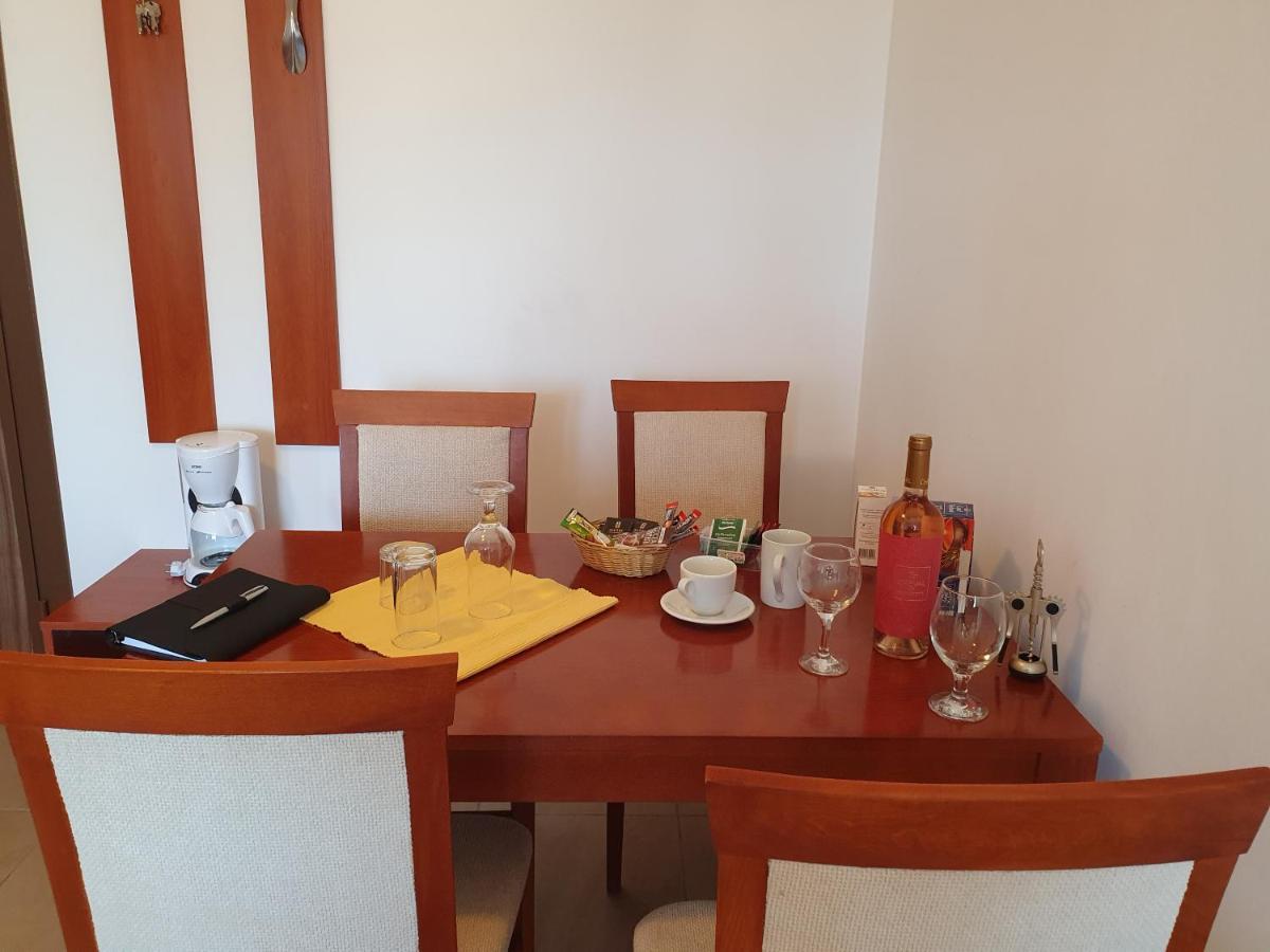 Apartment Ashton Hall - Sonnenstrand - Ost Sunny Beach Dış mekan fotoğraf